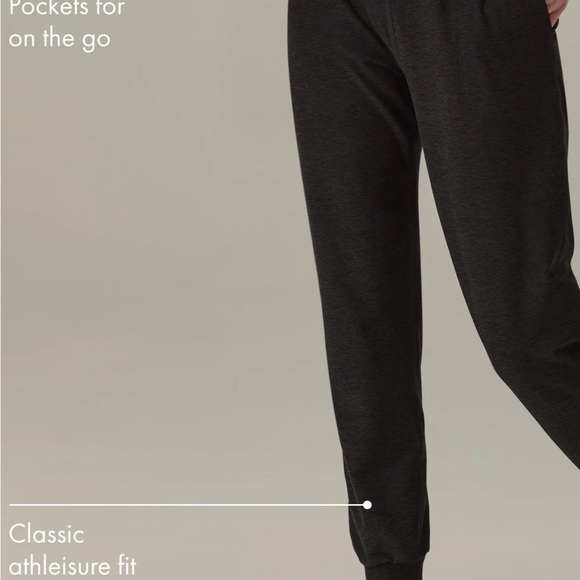 Beyond Yoga Spacedye Midi Jogger Black S NWT - Picture 2 of 4